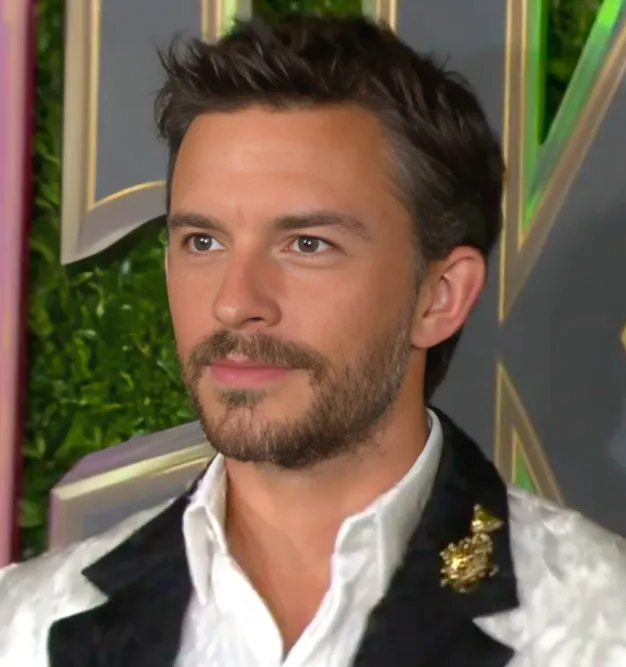 Jonathan Bailey Age, Height, Weight, Net Worth, Career, And More