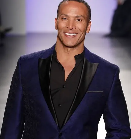 Mike Woods Wife, Age, Height, Weight, Net Worth, Career, And More