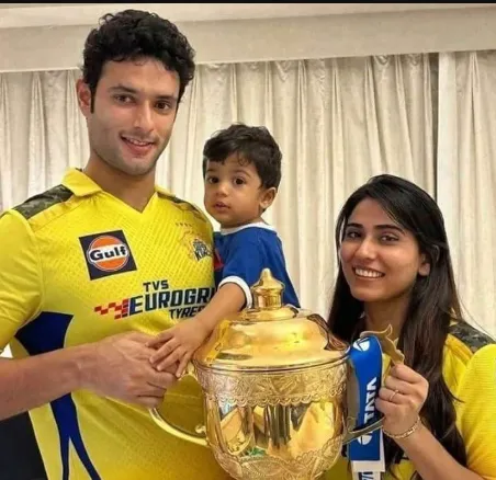 will delve into her background, their relationship, and their life. Discover the love story behind this talented cricketer and his inspiring partner.